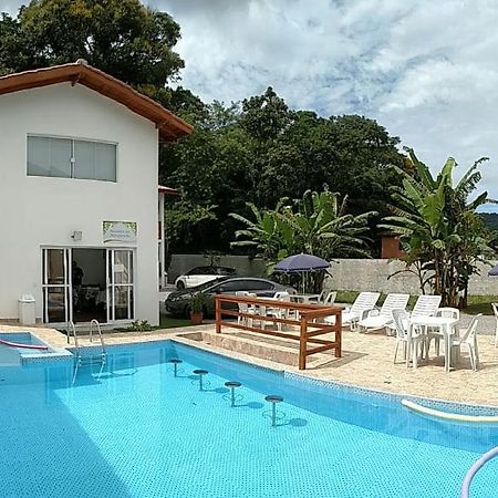 Pousada Recanto Das Margaridas Boiçucanga Exterior foto